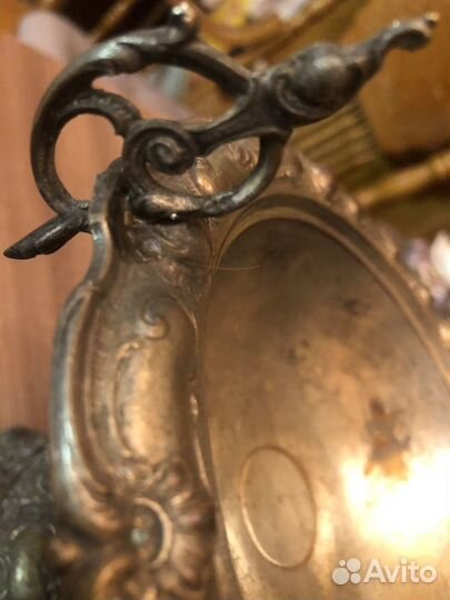 Конфетница на ножке старинная