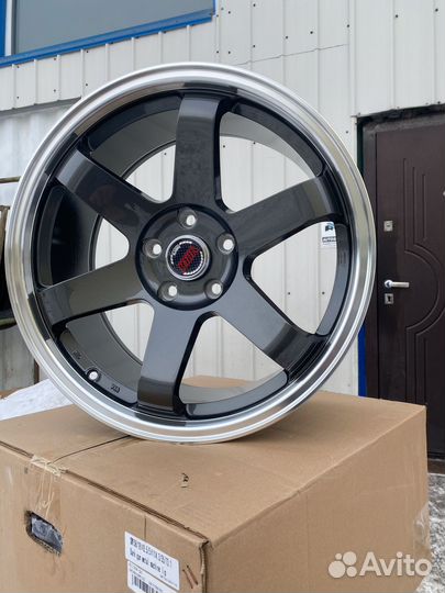 Литые диски r 18 5 114 3