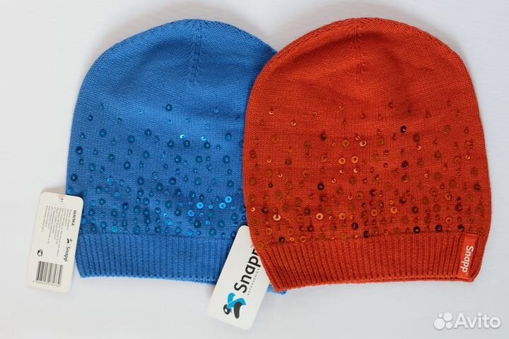 Шапка с пайетками 