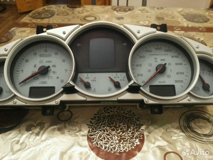 Щиток от (Магнум) на Порш-Каейн