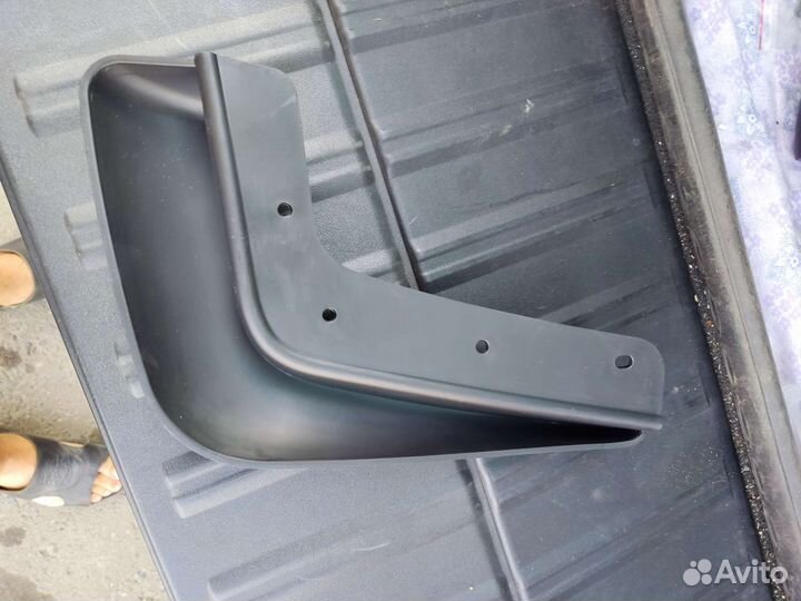 Брызговики на volvo xc90