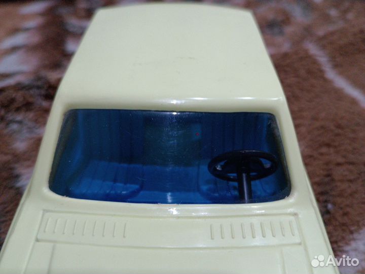 Модель машины СССР Волга газ-3102.,Горький.1/18