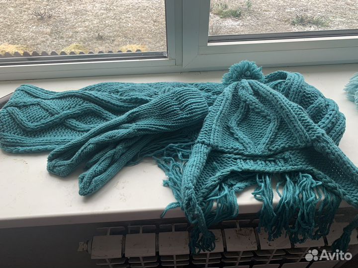 Комплект женский шапочка, варежки и шарф