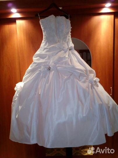 Продам свадебное платье