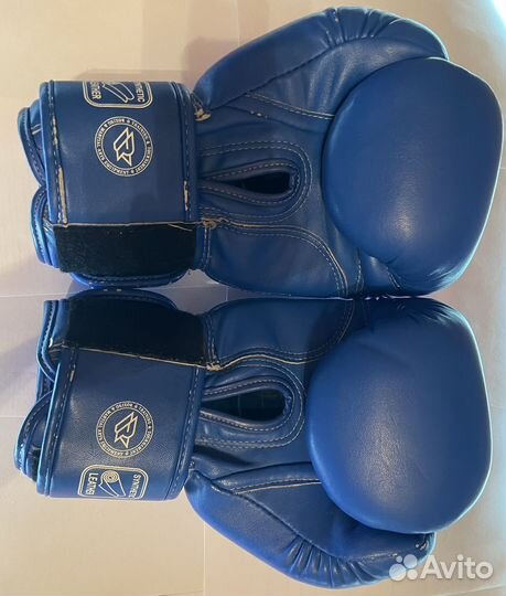 Боксерские перчатки