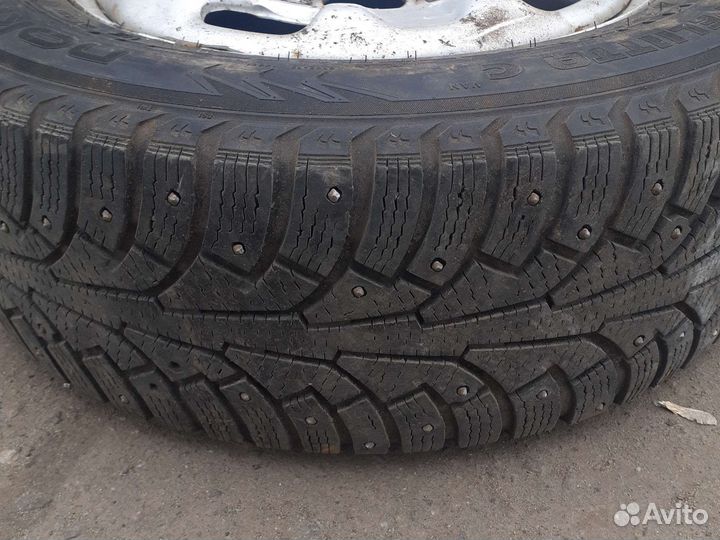Nokian Tyres Hakka Blue 215/65 R16