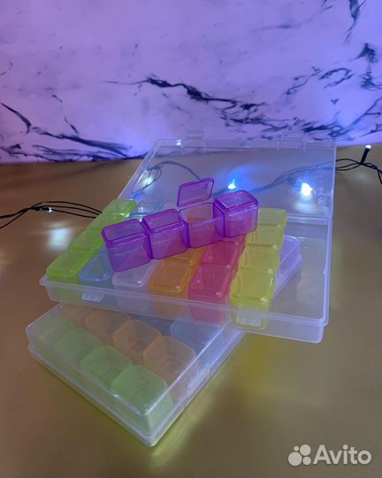 Контейнер для страз и мелочи