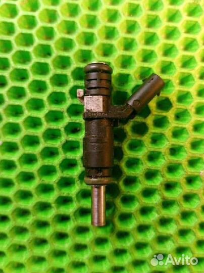 Форсунка топливная Mercedes-Benz E-Класс