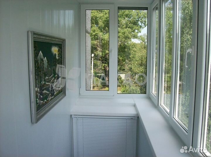 Теплое остекление П-образного балкона