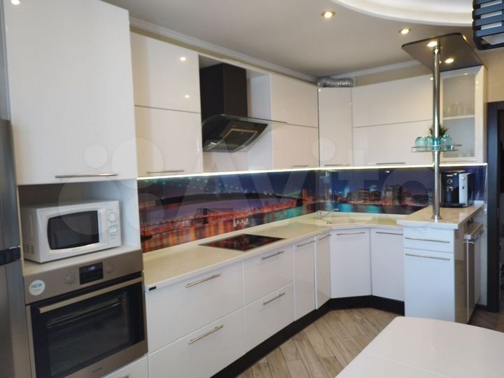 2-к. квартира, 69,2 м², 9/15 эт.