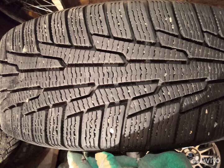 R16 Nokian Tyres Hakkapeliitta R 215/55, PCD 4x108 DIA 65.1