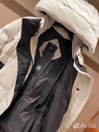 Пуховик Canada goose