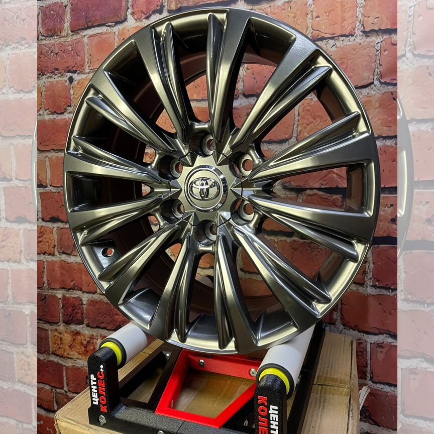 Литые диски Toyota 7.5×R18 6×139.7