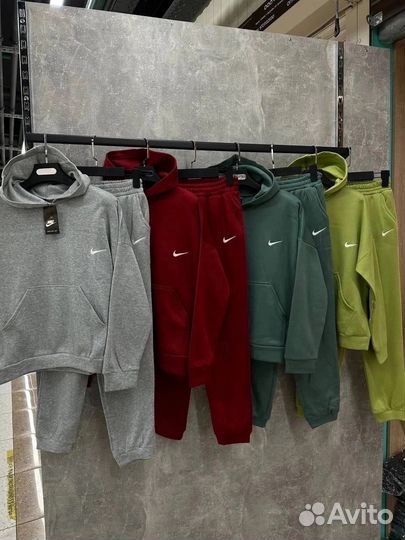 Спортивный костюм Nike на флисе