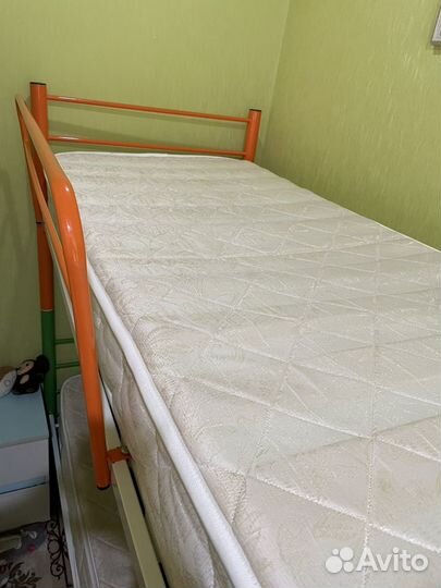 Кровать двухьярусная детская