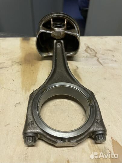 Поршень с шатуном CRE Audi