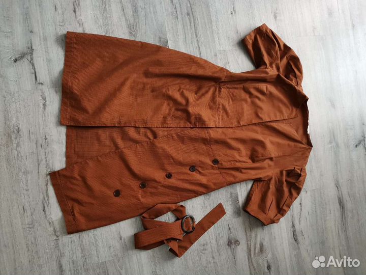 Платье с поясом