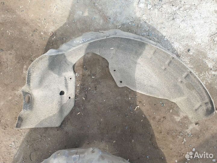 Подкрылок задний Mazda 3 BL