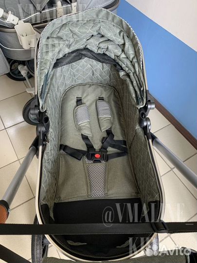 Коляска 2 в 1 новая. На гарантии