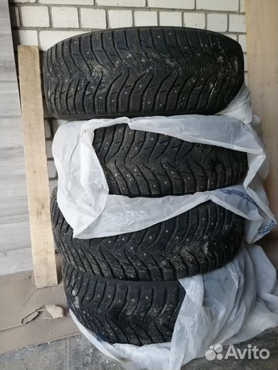 Kumho WinterCraft Ice WI31 235/65 R17 108T