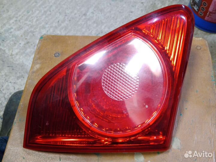 Фонарь задний toyota corolla 150