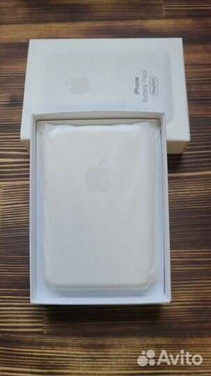 Беспроводная зарядка iPhone magsafe battery pack