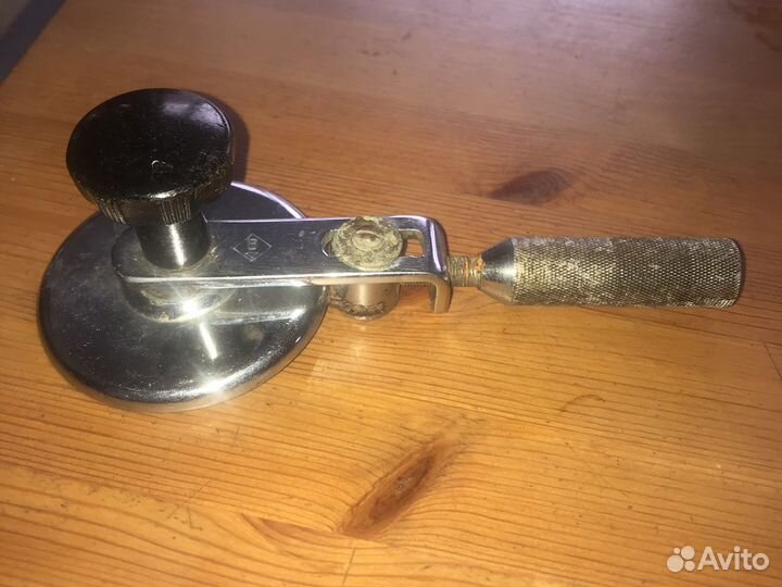 Закаточная машинка