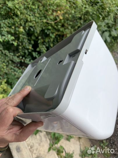 Диспенсер для бумаги, салфеток