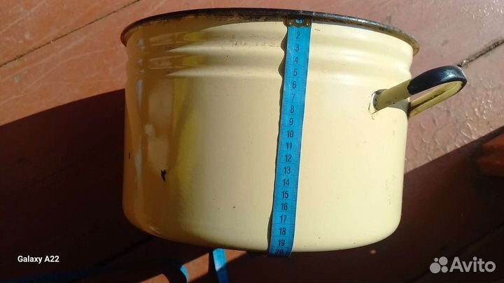 Кастрюля эмалированная