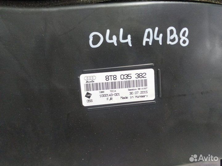 Сабвуфер Audi A4 B8