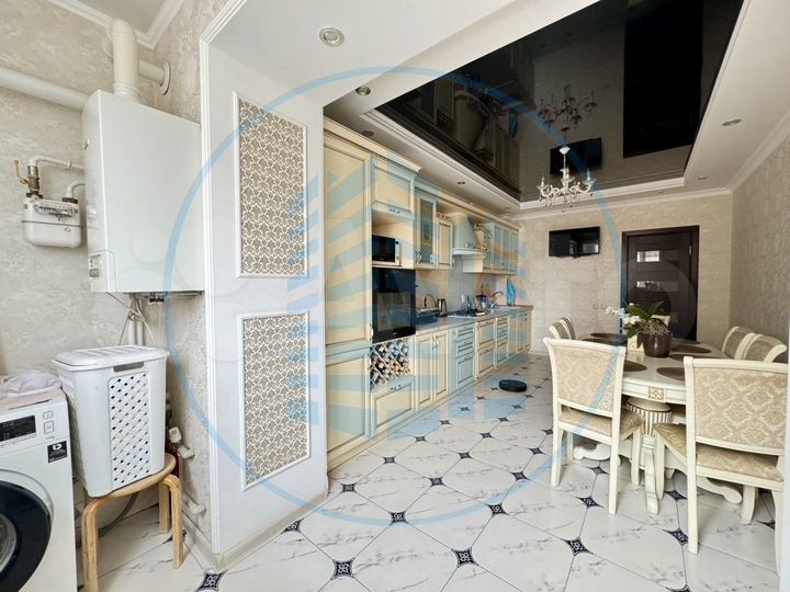 2-к. квартира, 72 м², 2/3 эт.