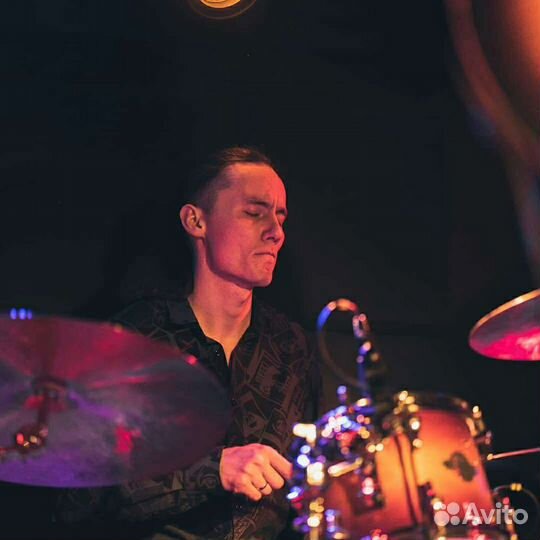 Уроки игры на барабанах / преподаватель ударной ус