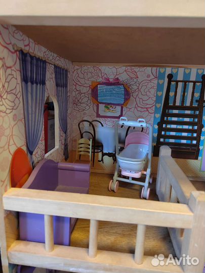 Домик кукольный