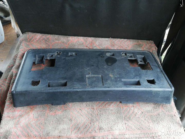 Панель крепления номерного знака Мазда CX-7