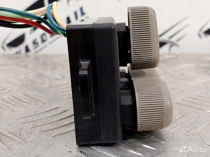 Кнопка регулировки сиденья правая Ssangyong Actyon