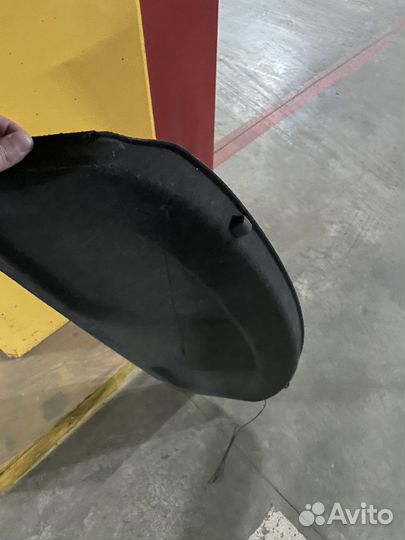 Полка багажника для toyota auris 2008