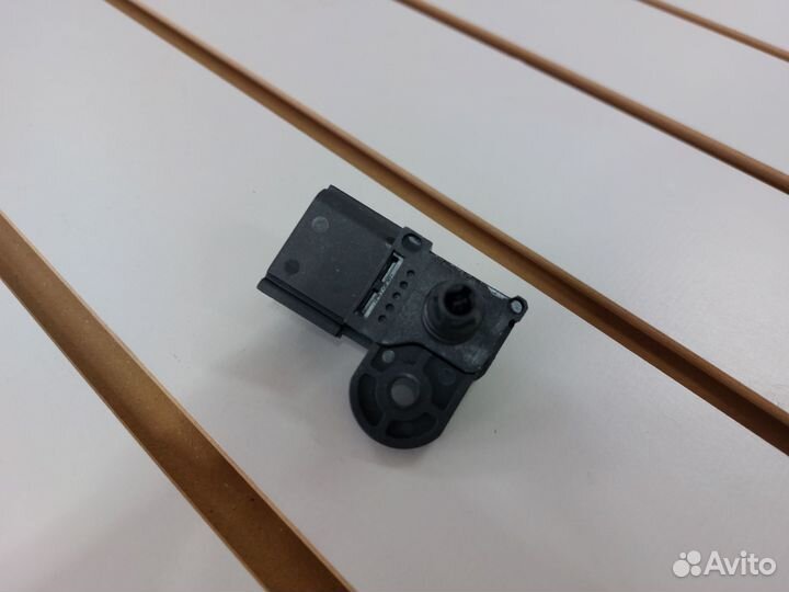 Датчик давл. воздух Ford Focus, Mondeo III 1.8/2.0