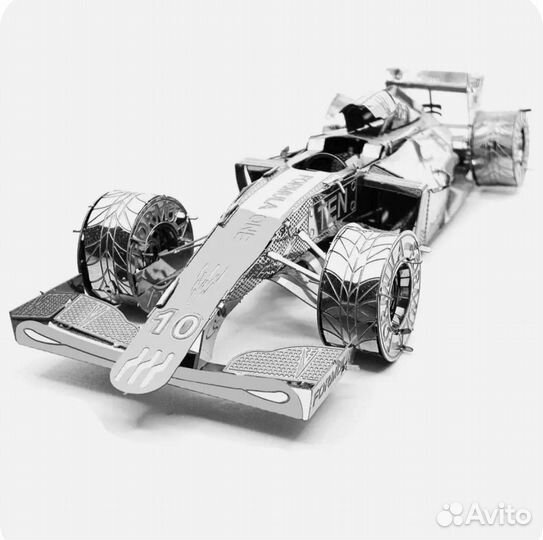 Железная модель спортивной машинки