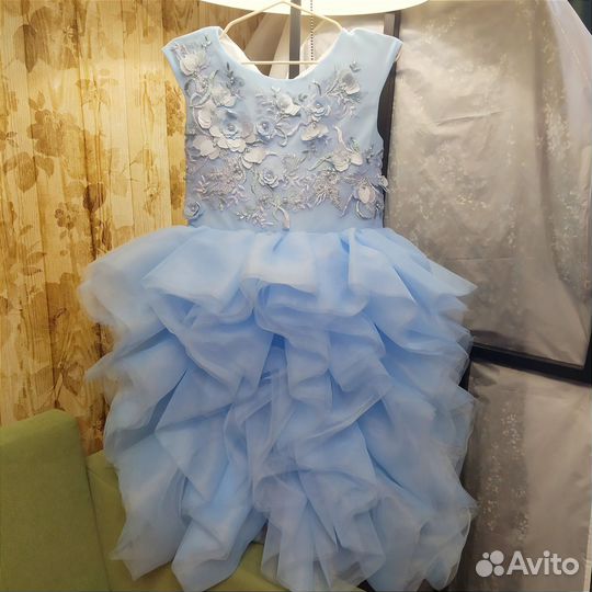 Нарядное платье для девочки 122 128