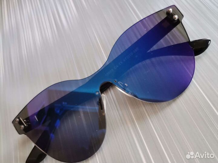 Солнцезащитные очки