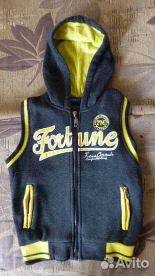 Жилет теплый для мальчика 4-6 лет., 122 разм