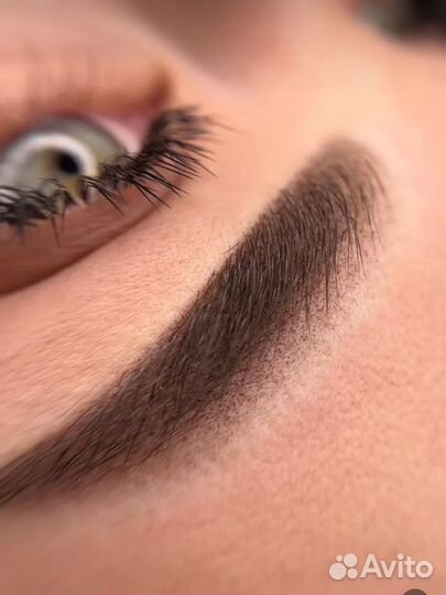 Модель на перманентный макияж