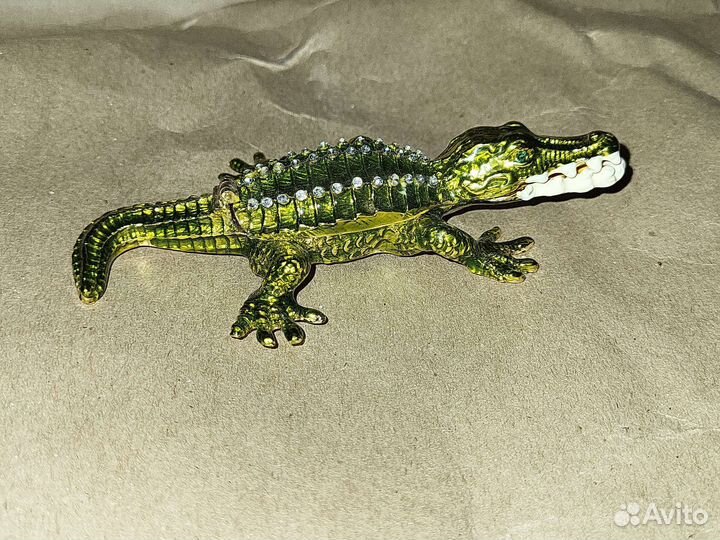 Шкатулка крокодил