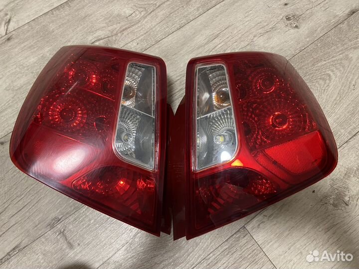 Фары задние Chevrolet Lacetti