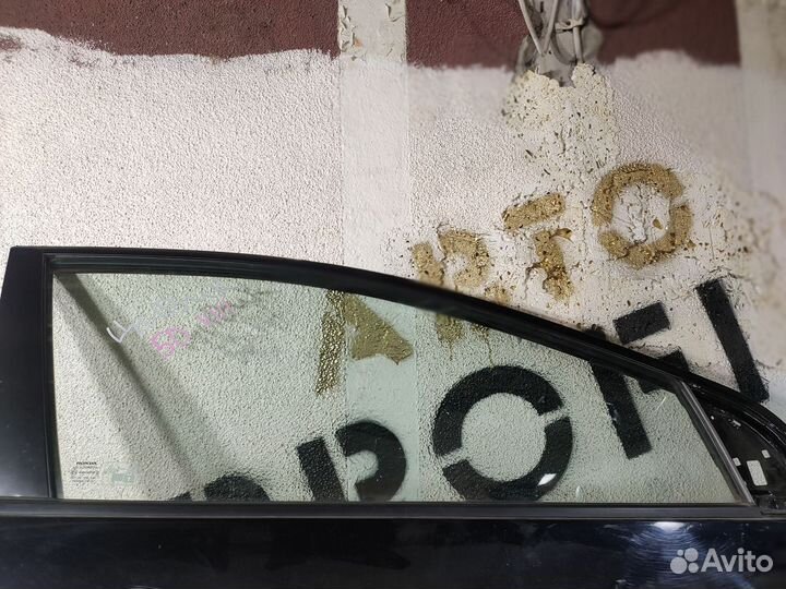 Стекло двери передней правой Honda Civic (FD) viii