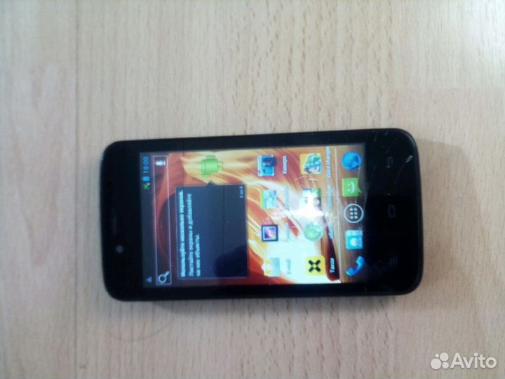 Смартфоон FLY IQ440