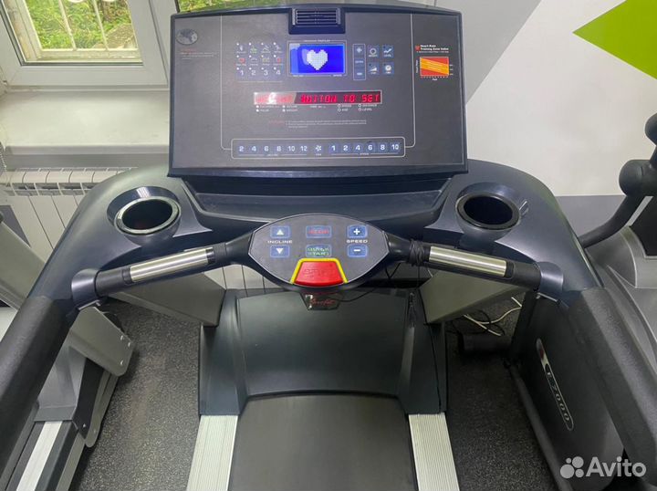 Беговая дорожка aerofit 8700TM
