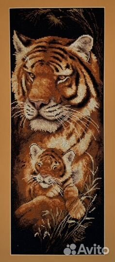 Картина вышитая крестом ручная работа