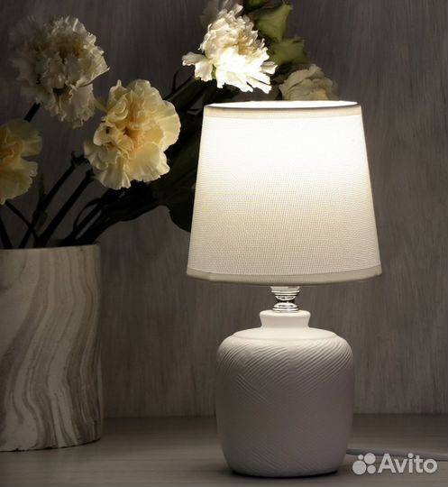 Лампа настольная керамическая