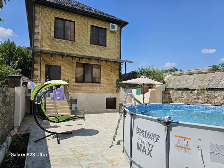 2-к. квартира, 55 м², 2/3 эт.